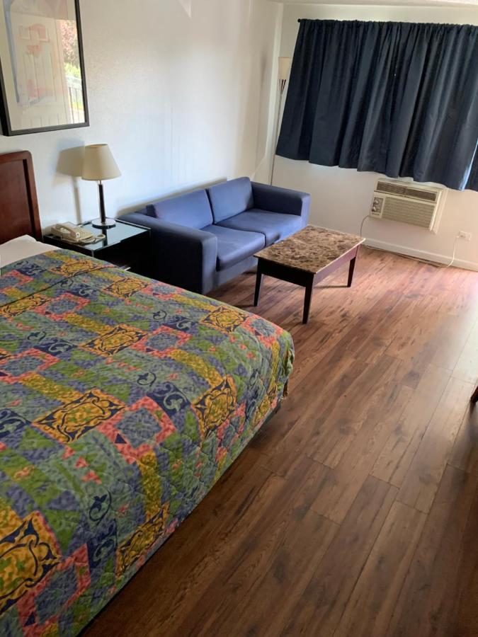 Smokey Point Motor Inn أرلينغتون المظهر الخارجي الصورة