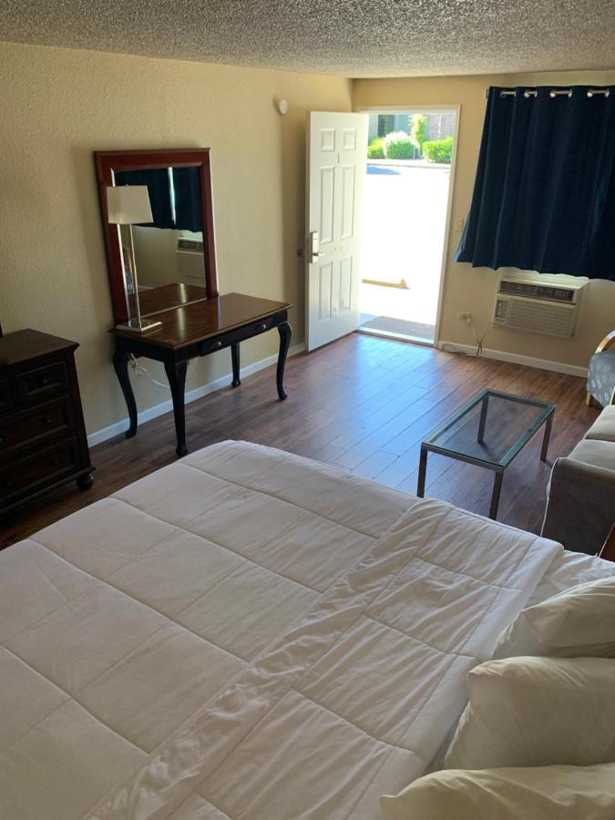 Smokey Point Motor Inn أرلينغتون المظهر الخارجي الصورة