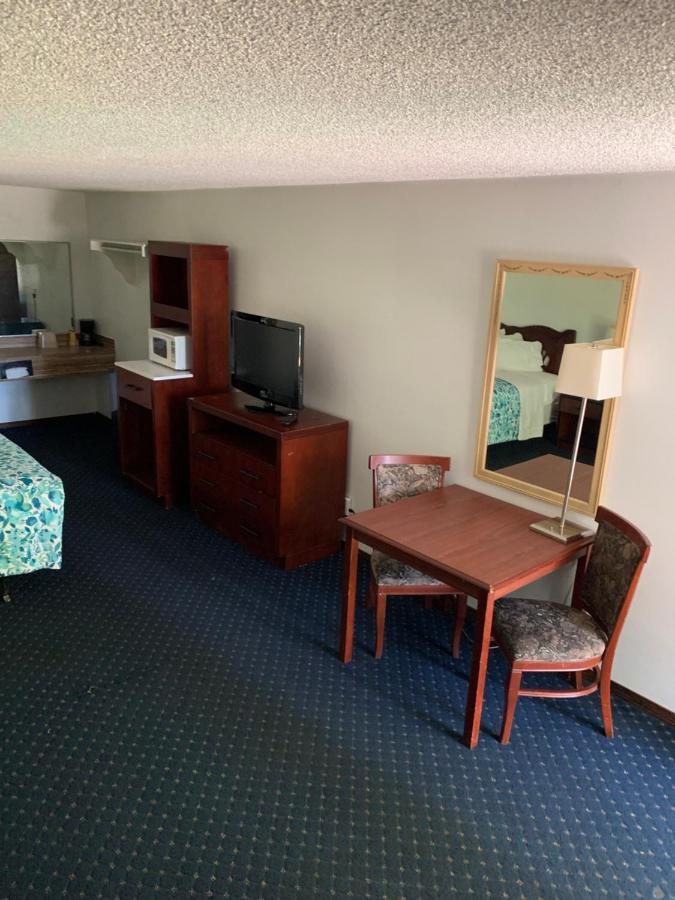 Smokey Point Motor Inn أرلينغتون المظهر الخارجي الصورة